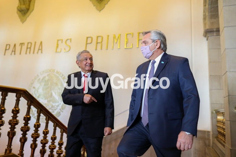 Fernandez mantuvo su agenda de trabajo con su par de Mexico 1
