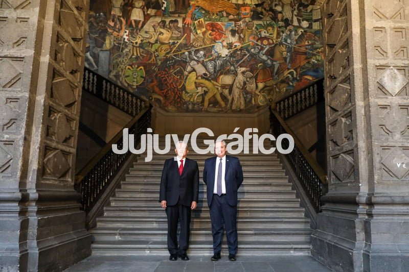 Fernandez mantuvo su agenda de trabajo con su par de Mexico 2