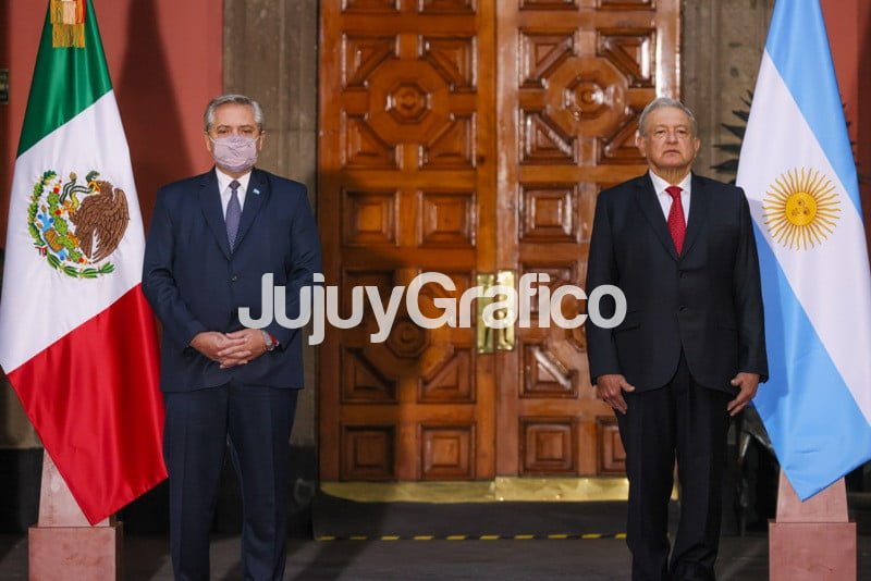 Fernandez mantuvo su agenda de trabajo con su par de Mexico 5