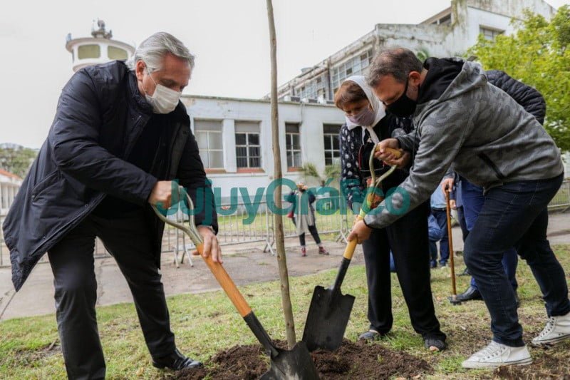 Fernández: “El 24 de marzo empezó la mayor tragedia de la sociedad argentina que no debemos olvidar nunca” 1 Alberto Fernandez 24M 2