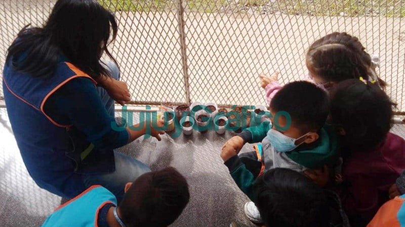 Taller de Huertas en el JIN 6 de Barrio Lujan 2