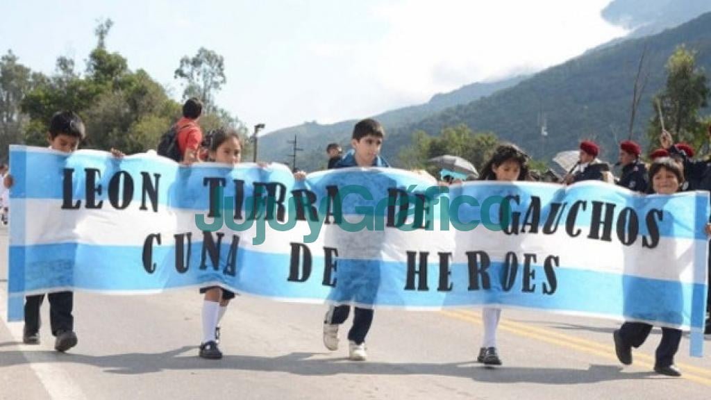 Leon tierra de gauhos desfile 27 de abril