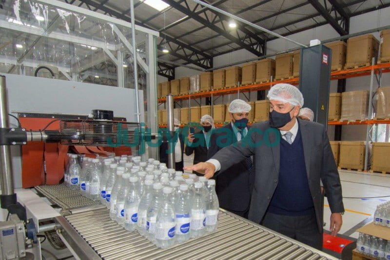 Morales inauguró la embotelladora de agua estatal 3 Morales inauguro la embotelladora de agua estatal XUMA3