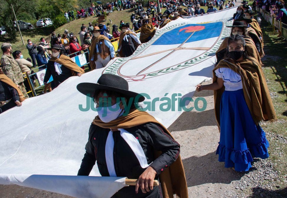 Morales participó del acto por el Bicentenario del "Día Grande de Jujuy" 4 Morales participo del acto por el Bicentenario del Dia Grande de Jujuy 4