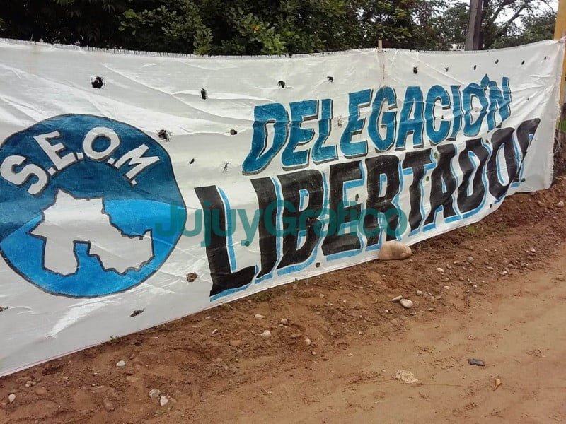 Las protestas van a “terminar cuando el último trabajador municipal acceda al beneficio ordenado por Morales” 6 protestas municipales de Jujuy 4