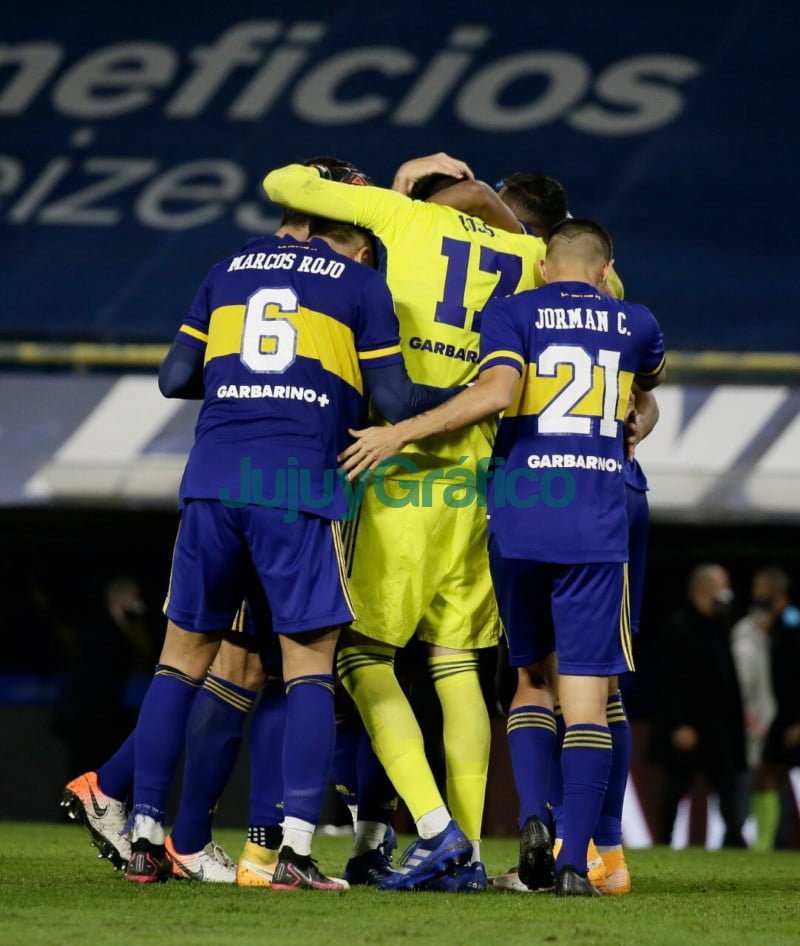 Boca eliminó a River por penales y se metió a las semifinales del torneo local 6 Boca elimino a River por penales y se metio a las semifinales del torneo local 1