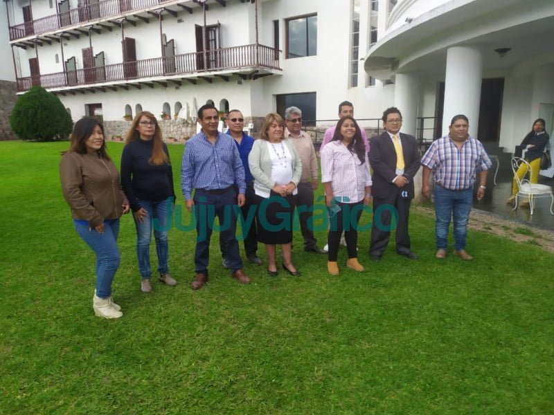 De cara a la legislativa Juntos por Jujuy llevó su plenario 4 De cara a la legislativa Juntos por Jujuy llevo su plenario 2