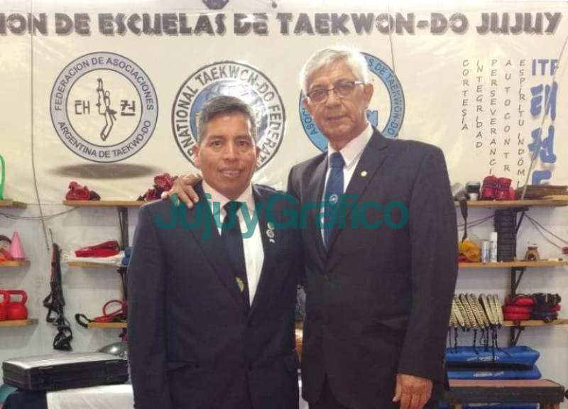 Juan Apaza es el primer maestro septimo dan de la provincia 5