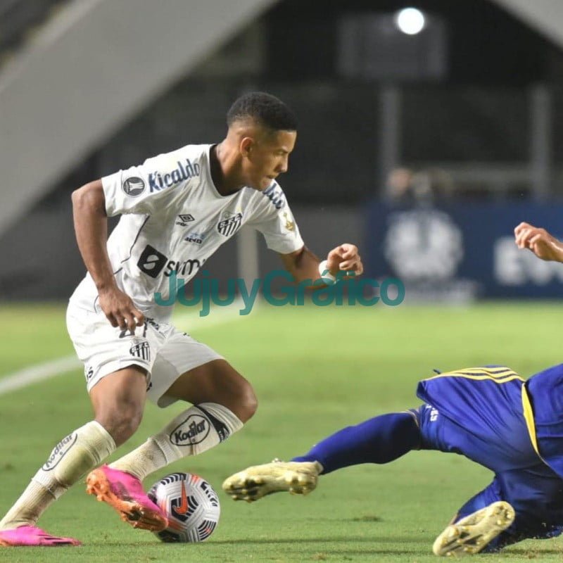 Segundo tropezón de Boca en la Libertadores, perdió 1-0 con Santos en Brasil 5 Santos 1 vs Boca 0 Libertadores 04