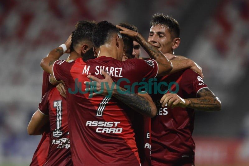 Valioso empate de River en Colombia 6 Valioso empate de River en Colombia 6