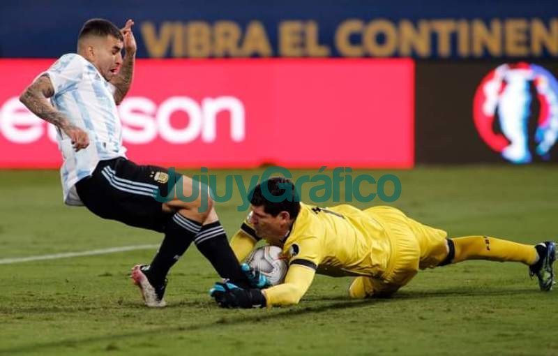 Cómodo triunfo de Argentina ante Bolivia por 4-1 3 Comodo triunfo de Argentina ante Bolivia por 4 1 04