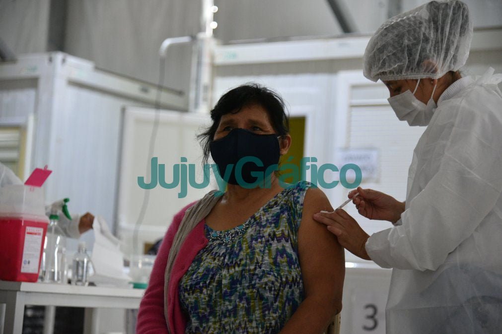 Jujuy habilita nuevos vacunatorios y amplia la edad de cobertura