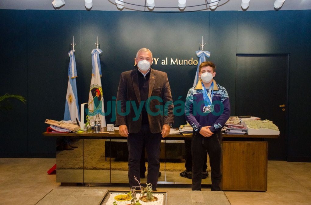 Morales recibio al atleta Santiago Ferrari 2