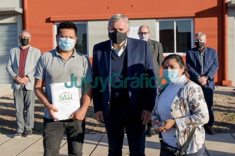 Se entrego 41 viviendas en Alto Comedero 1