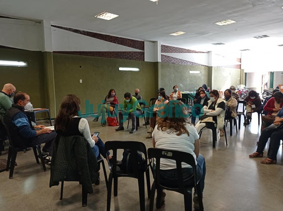 Trabajadores de la salud retoman las protestas con un ruidazo y una huelga 2