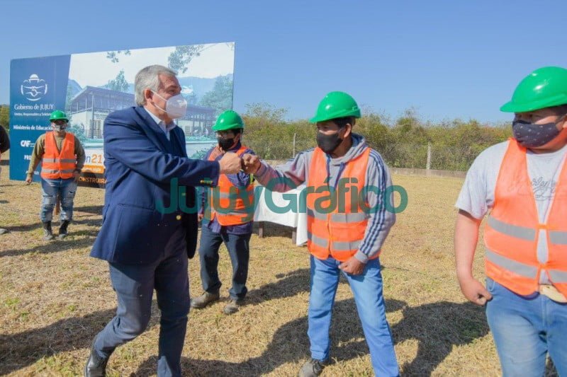 Comenzo la construccion de la Secundaria Rural en Sauce Guacho 3