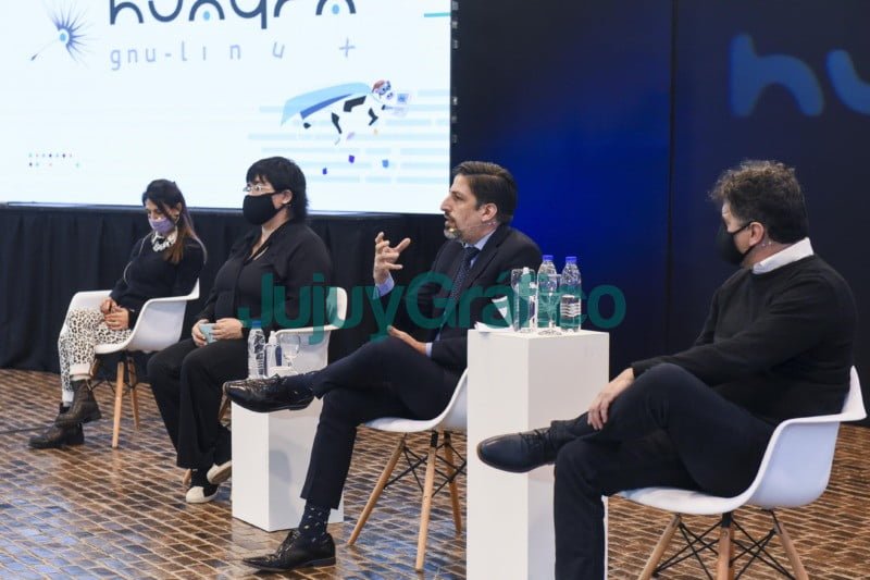 Educación presenta la nueva versión de Huayra 5.0 4 Educacion presenta la nueva version de Huayra 5.0 05