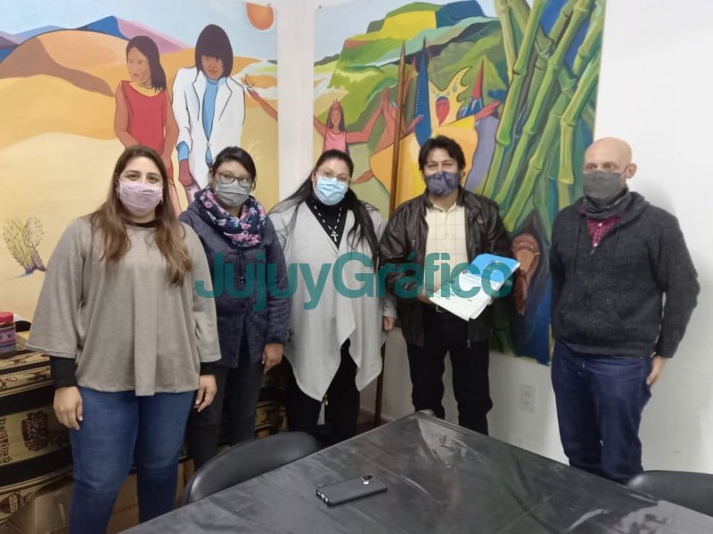 El INAI entregó Carpetas Técnicas a comunidades indígenas 2 El INAI entrego Carpetas Tecnicas a comunidades indigenas 2