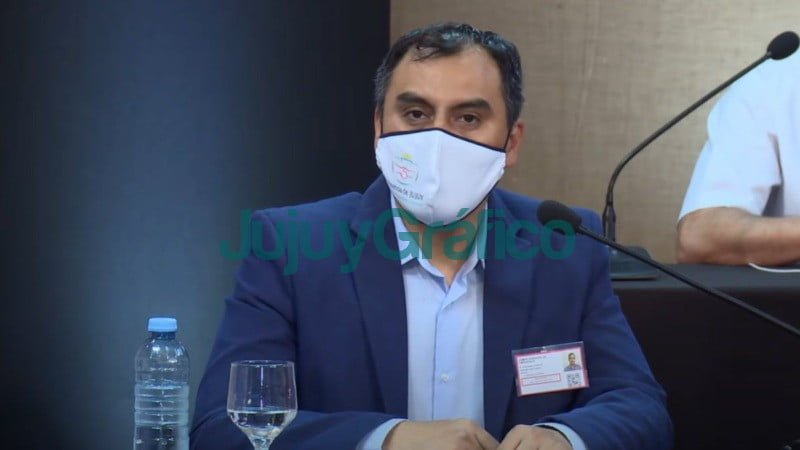Llaman a vacunarse para mantener la normalidad y evitar restricciones 2 Omar Gutierrez COE Jujuy