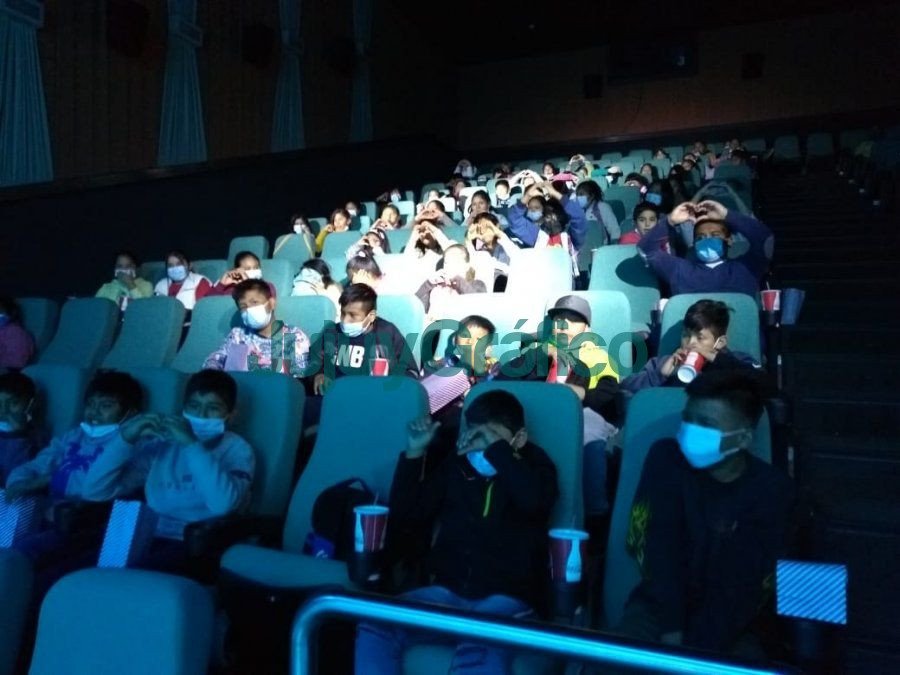activa participacion los ninos y ninas rodeito lobaton y san lucas el espectaculo infantil chalupas