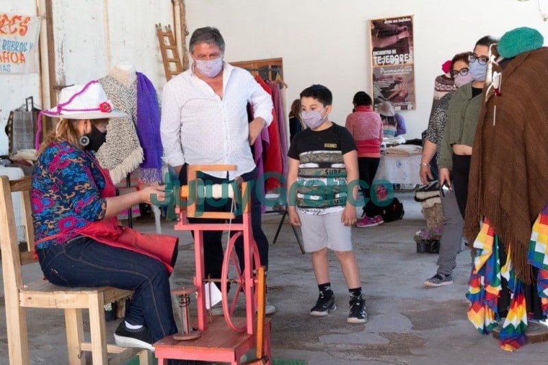 demostraciones hilado tenido y tejidos