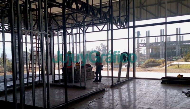 las tres obras el predio la terminal gral manuel eduardo arias se realizan tanto el actual sector oficinas transporte y 911 como al interior del edificio central