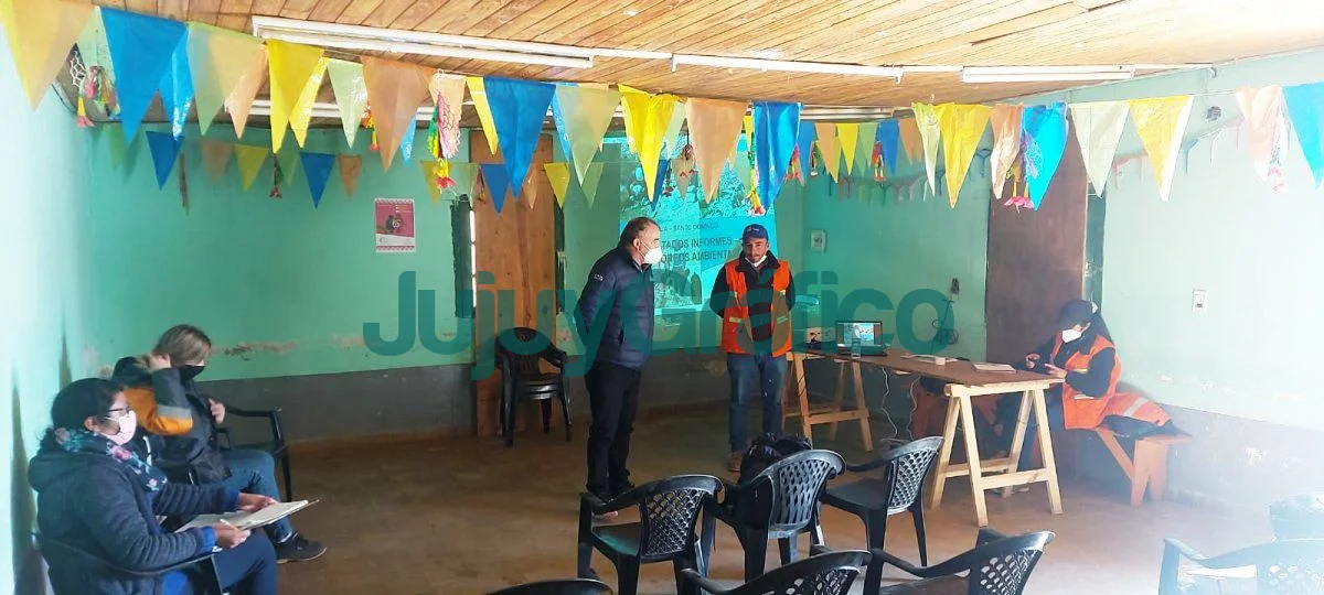 Capacitacion en la Puna sobre monitoreo ambiental 1
