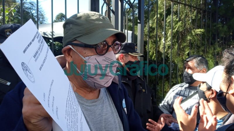 El SEOM entregó petitorios de apertura de paritarias en Trabajo y Gobernación 6 El SEOM entrego petitorios de apertura de paritarias en Trabajo y Gobernacion 1