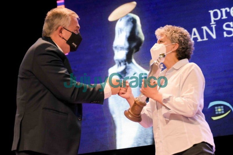 El pueblo Jujeño recibió el premio “San Salvador” por su lucha en tiempos de pandemia 2 El pueblo Jujeno recibio el premio San Salvador por su lucha en tiempos de pandemia 3