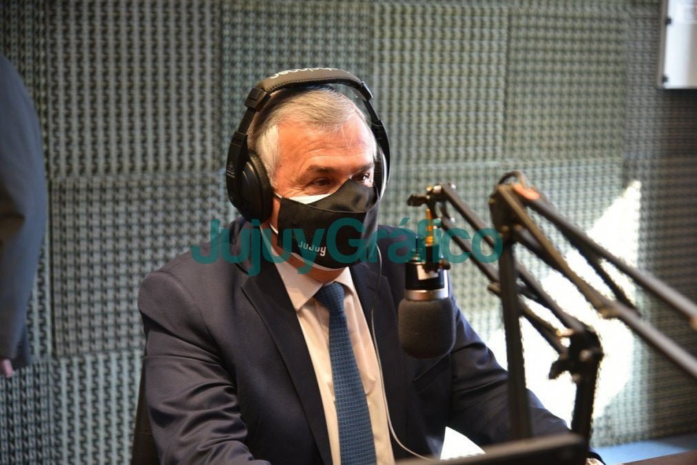 Homenaje a Miguel "Flaco" Giubergia en la inauguración de la primer radio pública de la provincia 8 Homenaje a Miguel Flaco Giubergia en la inauguracion de la primer radio publica de la provincia 7