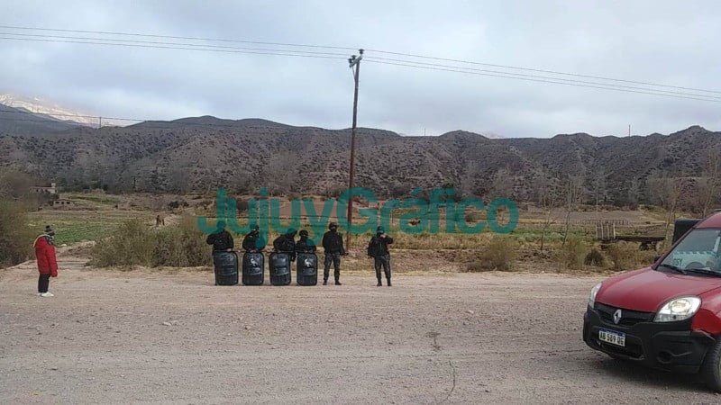 Indigenas de Huacalera cortaron Ruta 9 contra la inmobiliaria REMAX 2