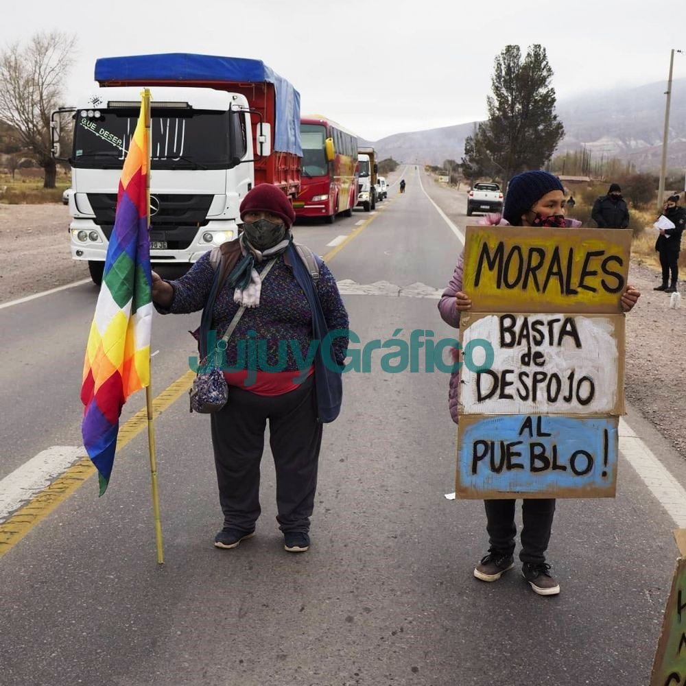 Indigenas de Huacalera cortaron Ruta 9 contra la inmobiliaria REMAX 6