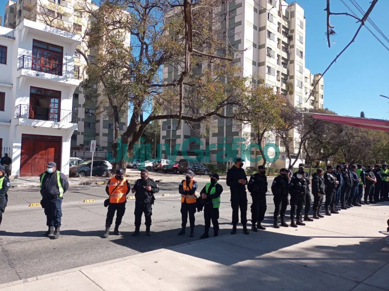 Movimientos Sociales se movilizaron a reclamar a la Gobernación 3 Movimientos Sociales se movilizaron a reclamar a la Gobernacion 3