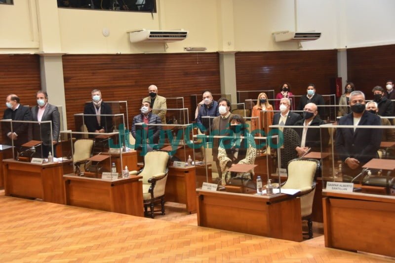 Sesion Legislatura aprobacion comisiones municipales 2