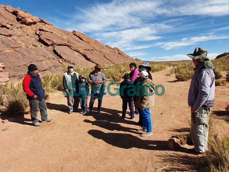 Registraron el estado de conservación de los petroglifos de Laguna Colorada en Yaví 3 un trabajo consensuado la comunidad