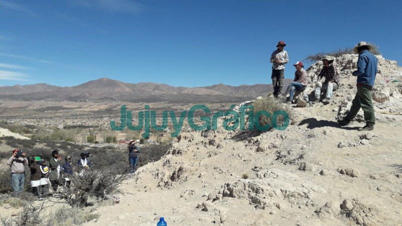 Extraccion exitosa de restos fosiles en Humahuaca 1