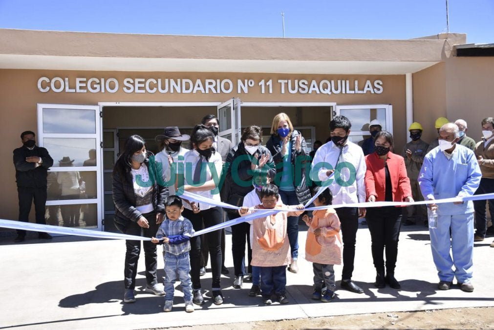 Inauguracion de la Secundaria No 11 de Tusaquilla en Barrancas 1