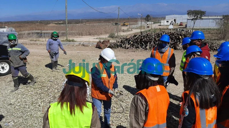 La Agrotécnica Nº 10 de Hornillos visitó GIRSU S.E. 5 La Agrotecnica No 10 de Hornillos visito GIRSU S.E. 3
