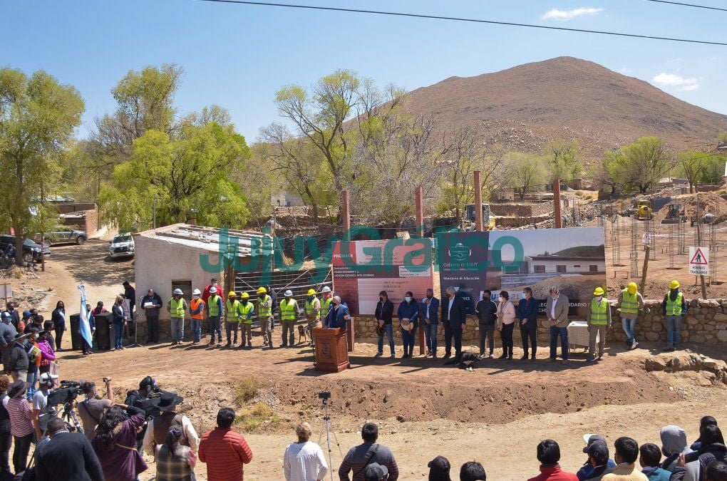 Se construye en Cochinoca el edificio del Secundario Nº 22 4 Se construye en Cochinoca el edificio del Secundario No 22 1