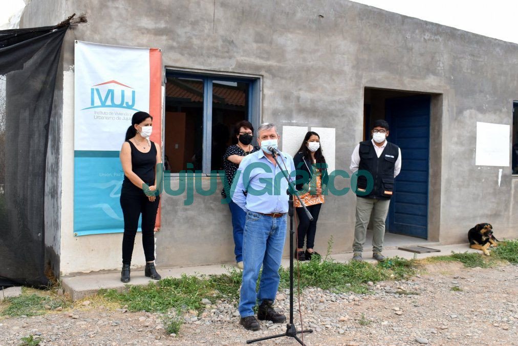 Adjudicatarios conocieron sus futuras viviendas en Palpalá 2 Adjudicatarios conocieron sus futuras viviendas en Palpala 3