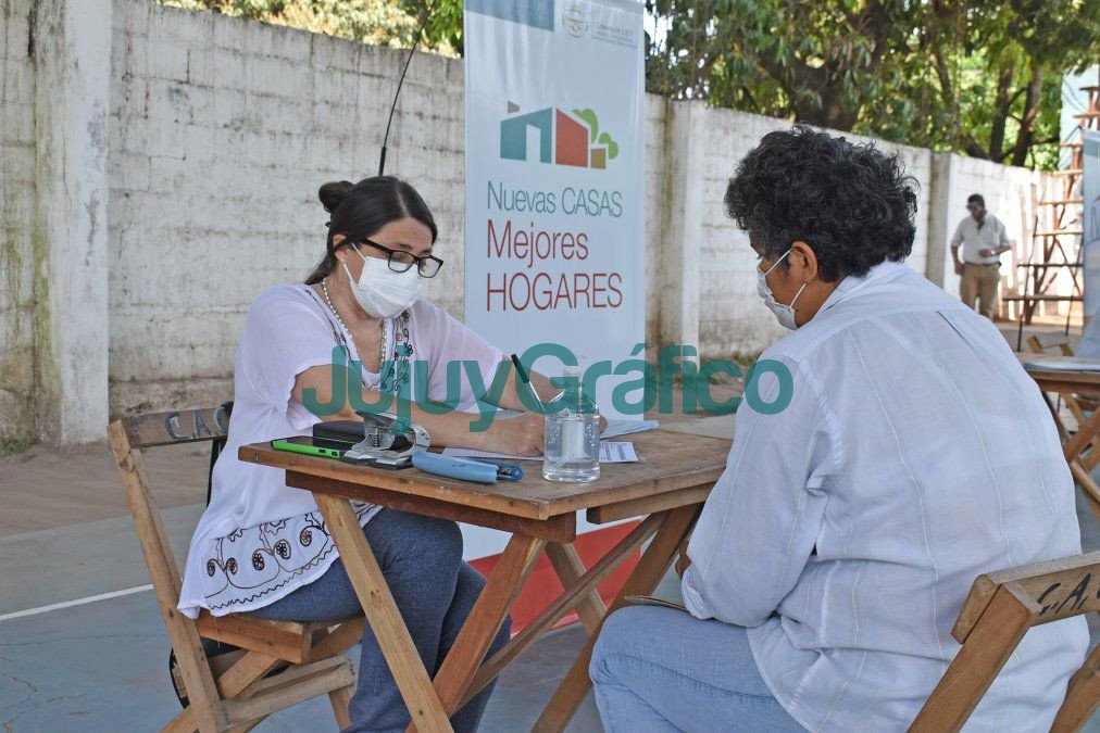 En Caimancito avanza la construccion de 50 viviendas del IVUJ 2