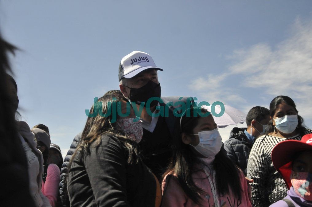 Morales entregó 100 lotes con servicios en La Quiaca 5 Morales entrego 100 lotes con servicios en La Quiaca 2