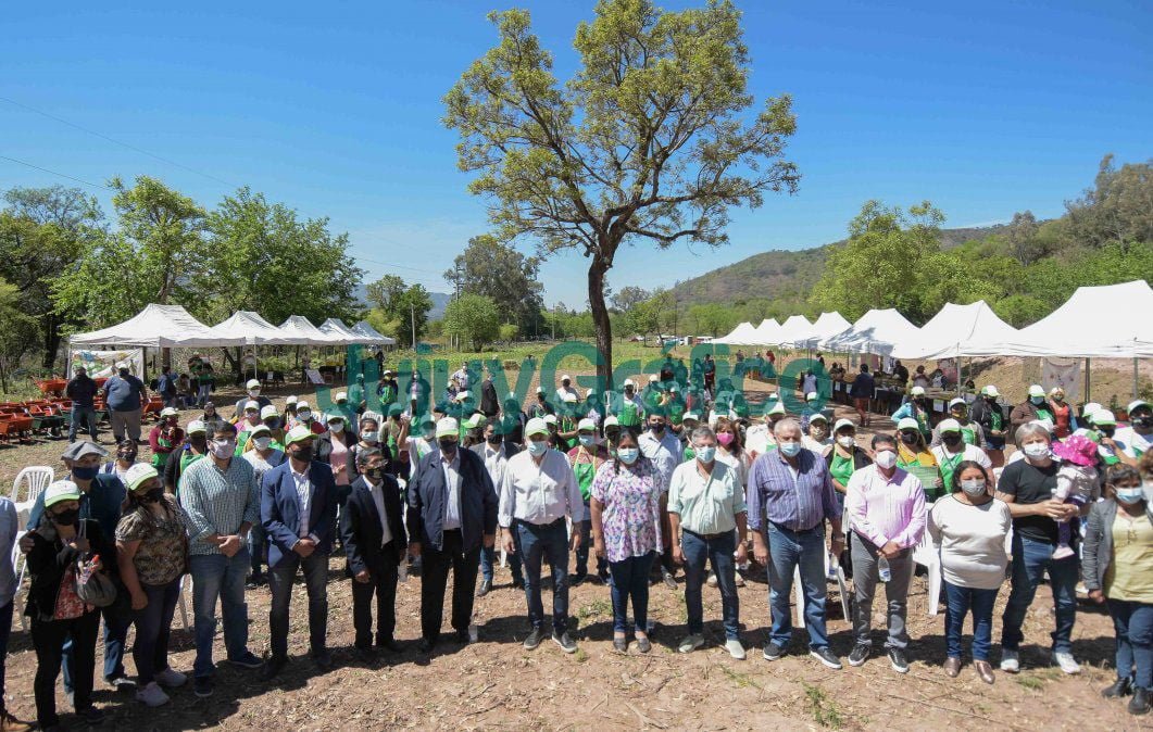 Morales participó del 1° Encuentro Provincial de Huertas Comunitarias 2 Morales participo del 1° Encuentro Provincial de Huertas Comunitarias 3