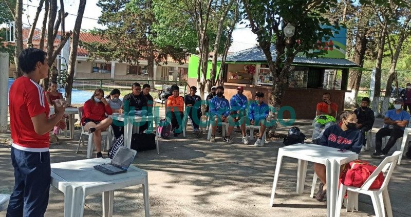 Capacitación en salvamento acuático y RCP 2 Capacitacion en salvamento acuatico y RCP 1