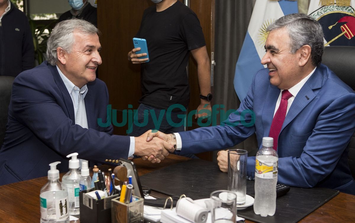 Morales recibió una distinción en Tucumán 3 Morales recibio una distincion en Tucuman 5