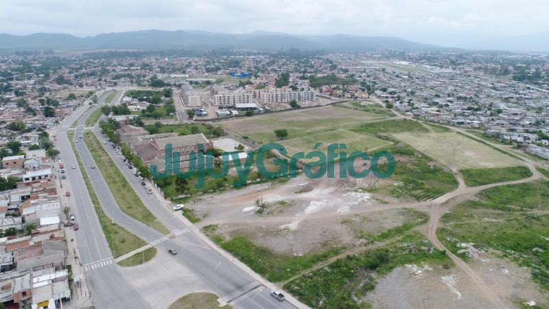 Obras preliminares hacia Ciudad Deportiva de Alto Comedero 2