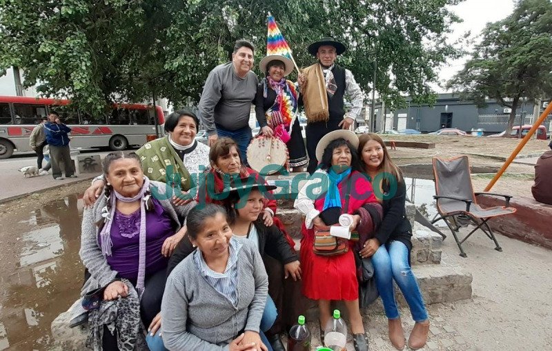 Se realizó la feria artesanal y gastronómica en el "Paseo del Éxodo Jujeño" en Córdoba 5 Se realizo la feria artesanal y gastronomica en el Paseo del Exodo Jujeno en Cordoba 2
