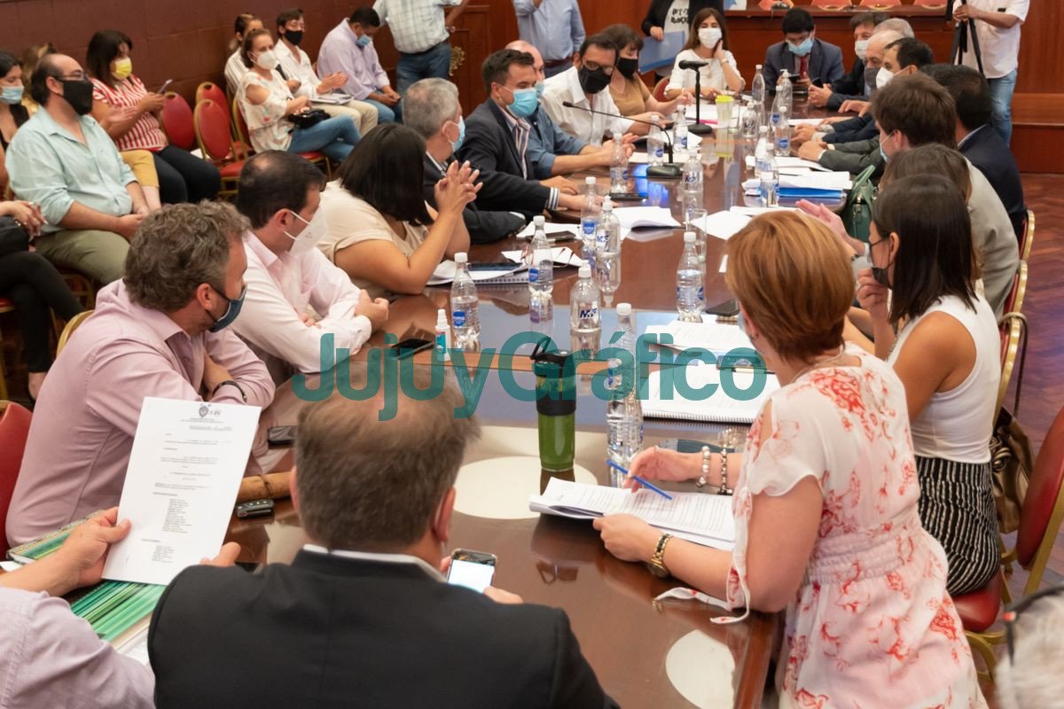En comisión legislativa se trata la Ley Audiovisual de la Provincia 19 En comision legislativa se trata la Ley Audiovisual de la Provincia 3