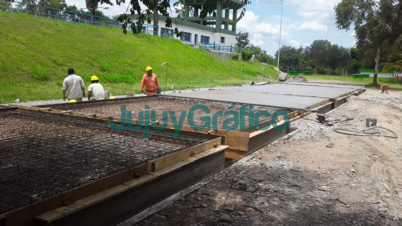 45 en la nueva obra de agua potable en Perico 1