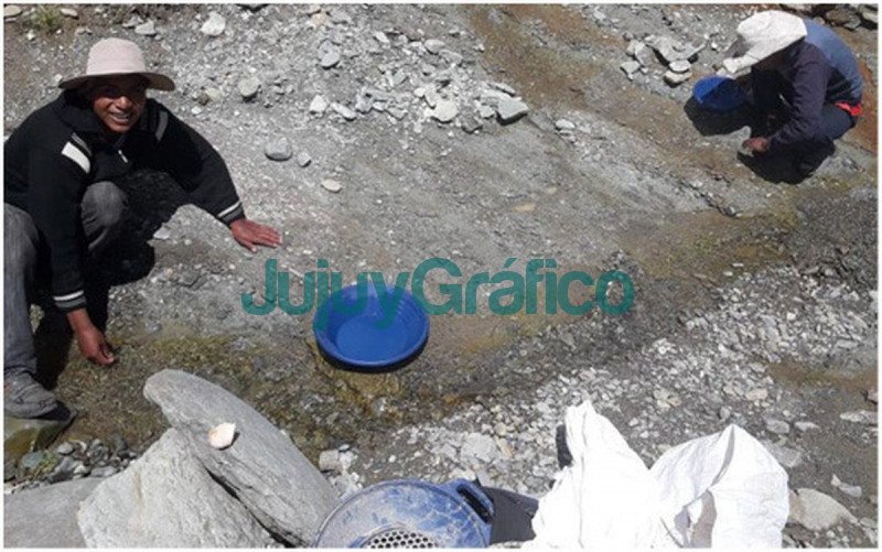 Ayuda a pequeños emprendimientos mineros locales en la Puna 1 Ayuda a pequenos emprendimientos mineros locales en la Puna 2